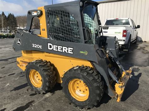 2015 john deere 320e skid steer specs|deere 320 skid steer reviews.